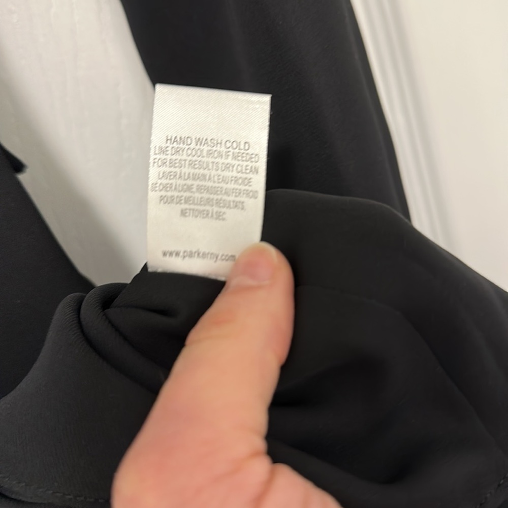 Parker Black SURPLICE TIE FRONT COCKTAIL 🍸 long sleeve Mini DRESS size 2 🏖️ - Picture 12 of 12